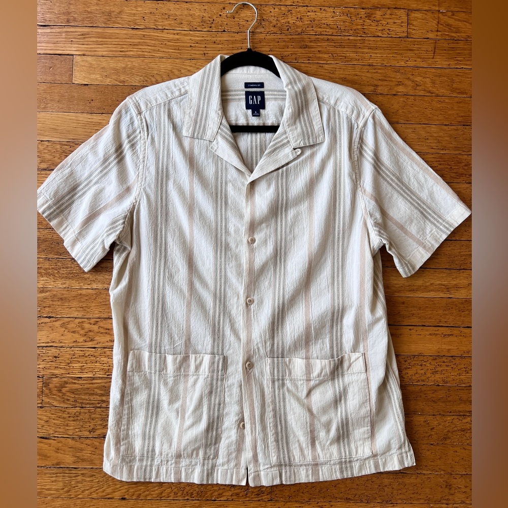 GAP Beige Striped Short Sleeve Shirt Men’s S